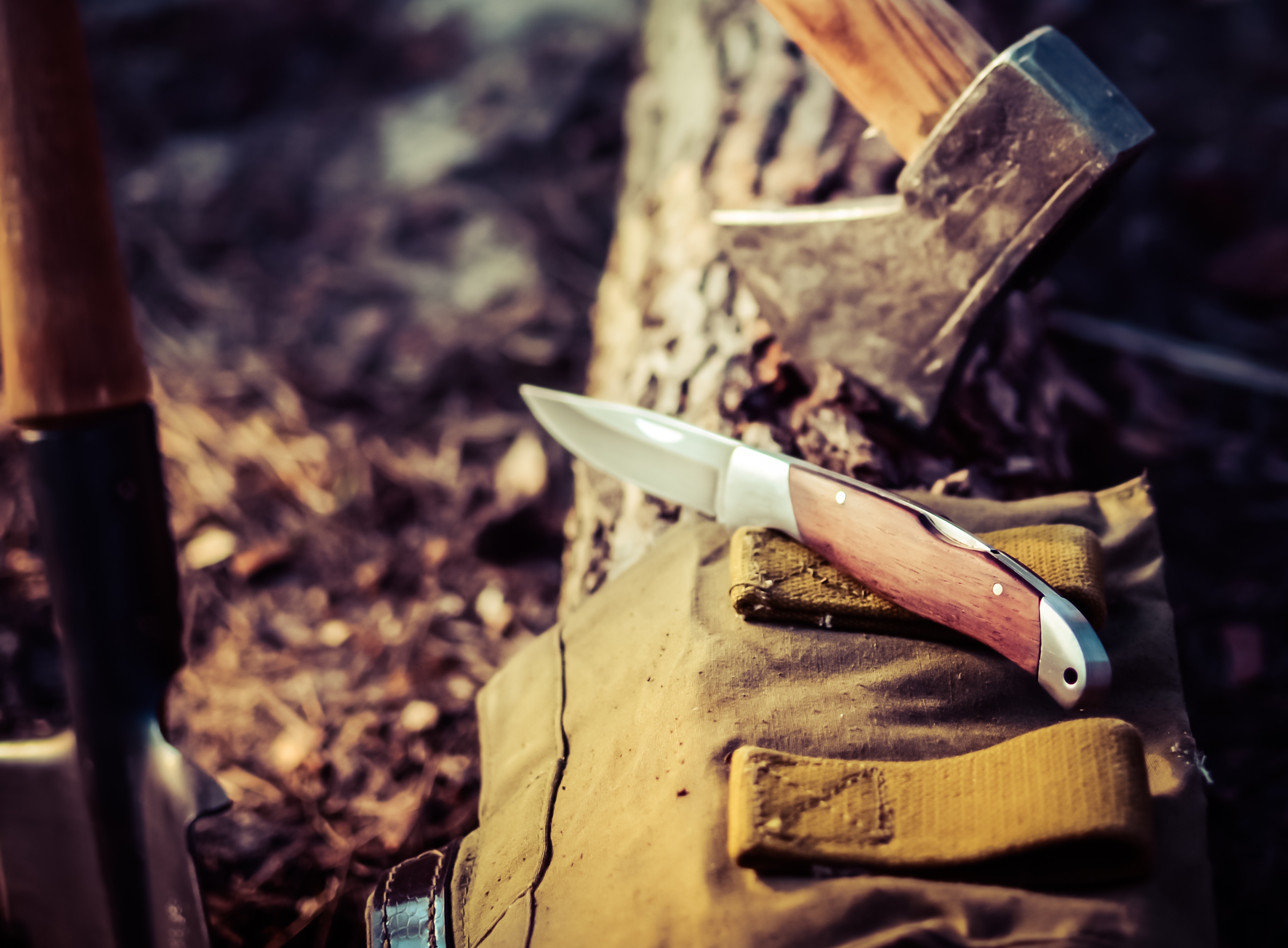 Bushcraft. Men's kit. Survival kit